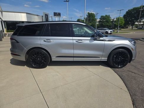 Certified 2023 Lincoln Aviator Reserve w/ Jet Package AWD/4WD image 2