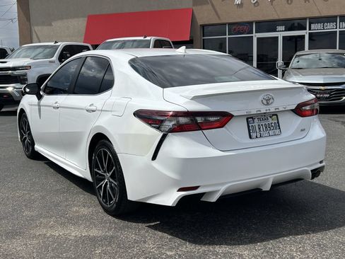 Used 2021 Toyota Camry SE FWD image 7