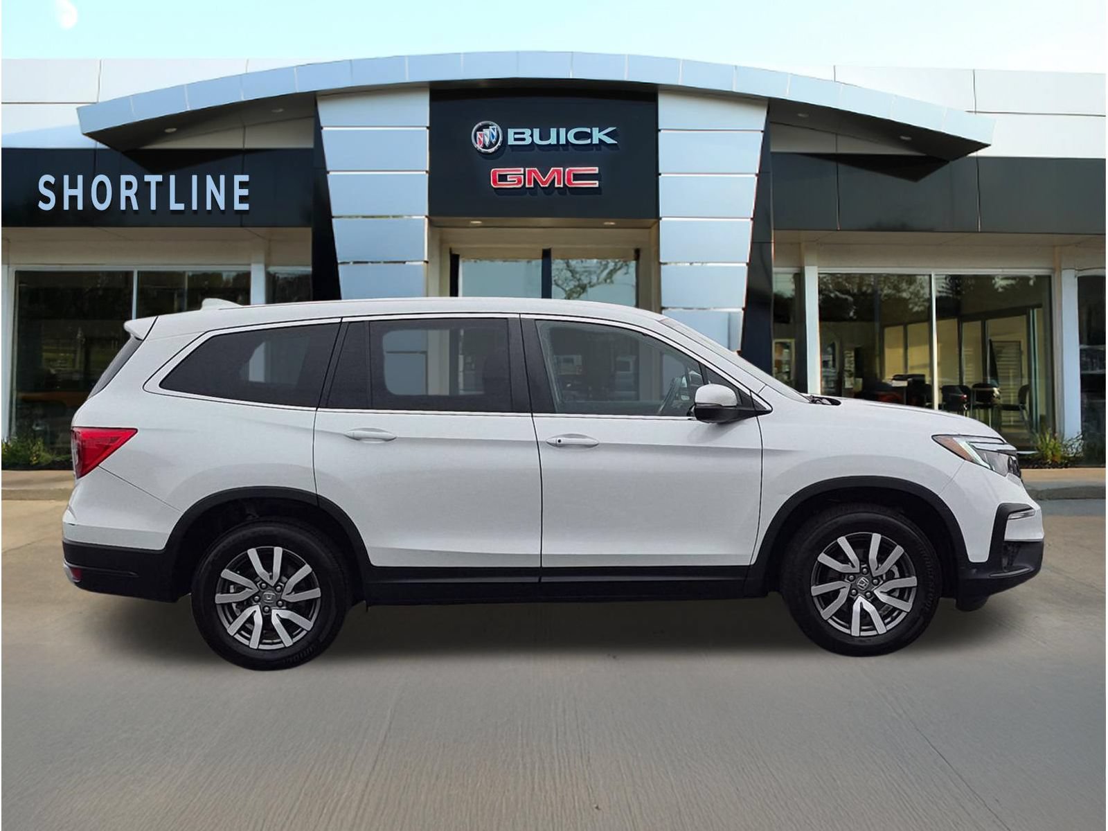 Used 2021 Honda Pilot EX image 2