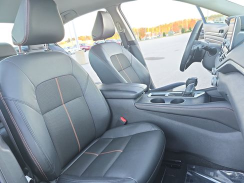 Used 2022 Nissan Altima 2.5 SR image 10
