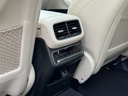 Used 2023 Mercedes-Benz GLE 53 AMG 4MATIC image 49