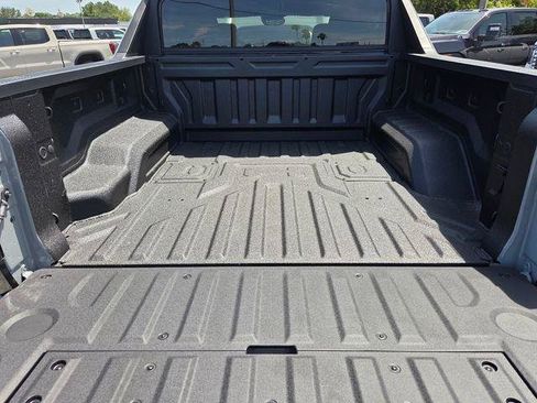 New 2026 GMC Hummer EV 4x4 Crew Cab image 17