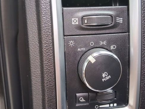 Used 2013 RAM 2500 Big Horn image 24