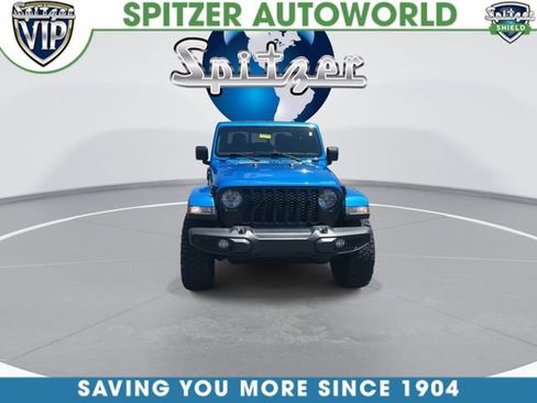 Used 2022 Jeep Gladiator Sport AWD/4WD image 2