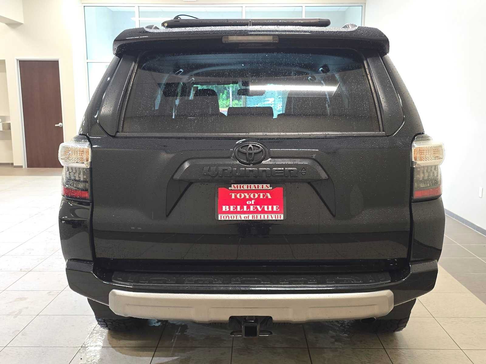 Certified 2024 Toyota 4Runner TRD Off-Road Premium w/ TRD Black Wheel Package (TMS) AWD/4WD image 5