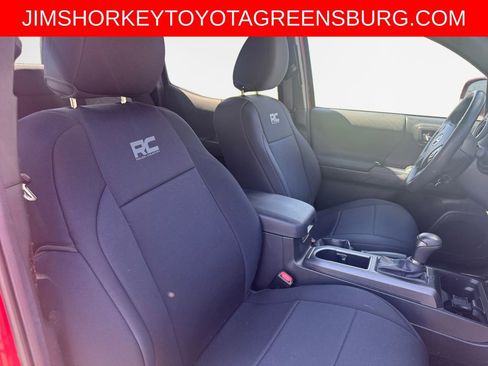 Used 2022 Toyota Tacoma TRD Sport image 26