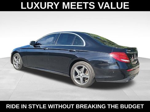 Used 2017 Mercedes-Benz E 300 4MATIC image 6