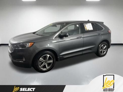 Used 2024 Ford Edge SEL w/ Convenience Package AWD/4WD image 2