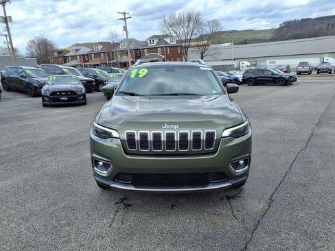 Certified 2019 Jeep Cherokee Limited image 2