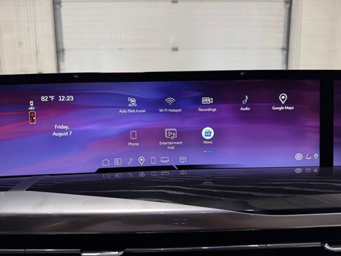 Used 2026 Cadillac Escalade ESV Sport w/ Touring Package AWD/4WD image 22