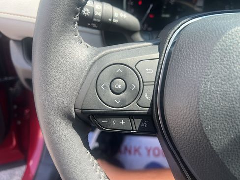 Used 2024 Toyota RAV4 XLE Premium FWD image 30
