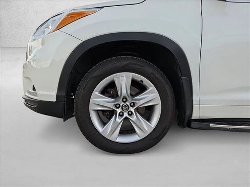 Used 2016 Toyota Highlander Limited FWD image 24