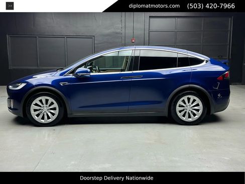 Used 2018 Tesla Model X 100D image 4