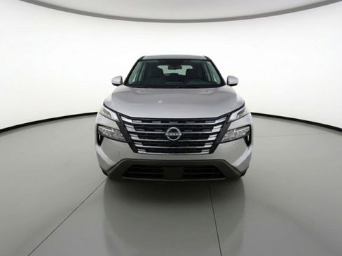 Used 2025 Nissan Rogue SV FWD image 2