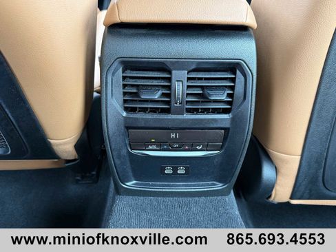 Used 2023 BMW 330i xDrive Sedan w/ Premium Package image 31