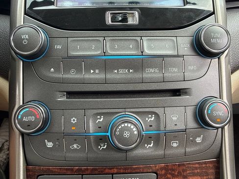 Used 2013 Chevrolet Malibu LTZ FWD image 18