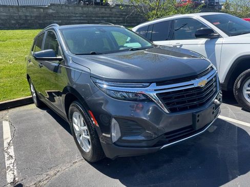 Used 2023 Chevrolet Equinox LT image 3