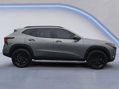 Used 2025 Chevrolet Trax ACTIV w/ Driver Confidence Package image 6