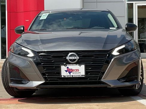 New 2026 Nissan Altima 2.5 SV FWD image 2