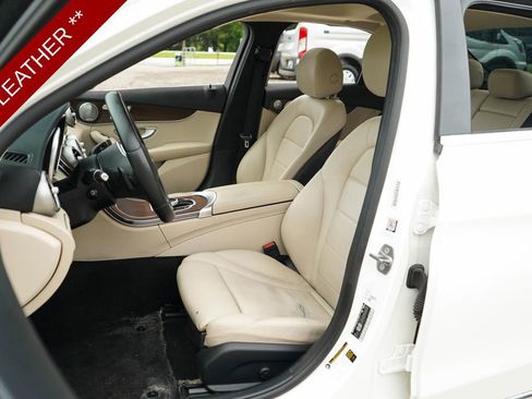 Used 2020 Mercedes-Benz C 300 4MATIC Sedan image 7