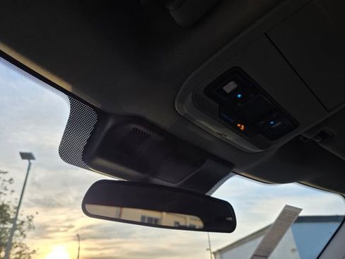 Used 2023 Ford F150 XLT image 34