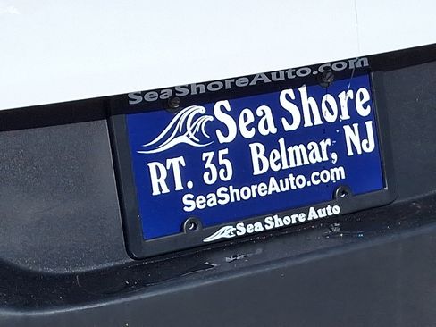 Used 2018 Jeep Cherokee Limited image 33