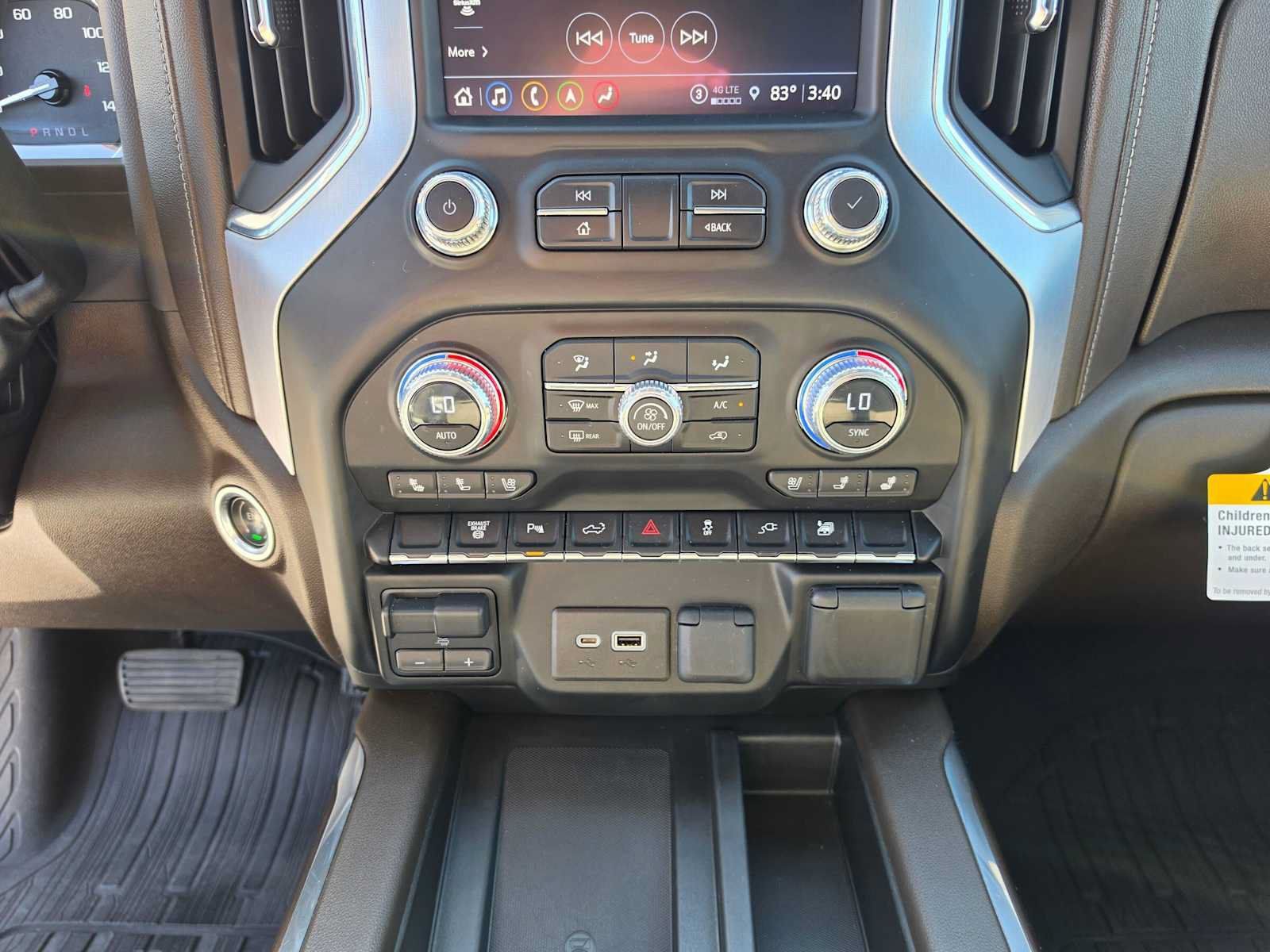 Used 2022 GMC Sierra 2500 SLT w/ SLT Premium Package AWD/4WD image 27
