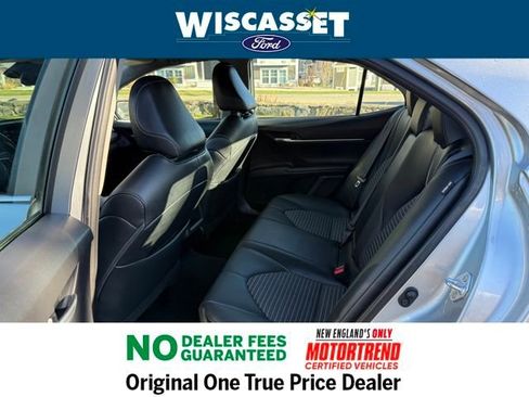 Used 2024 Toyota Camry SE image 5