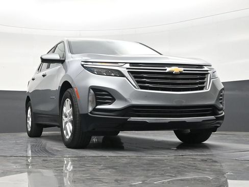 Used 2024 Chevrolet Equinox LT FWD image 26