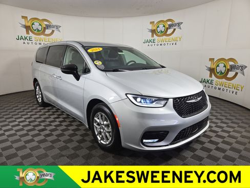 Certified 2024 Chrysler Pacifica Touring-L FWD image 1