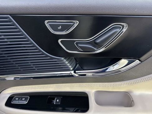 Certified 2021 Lincoln Corsair FWD w/ Premium Package image 16