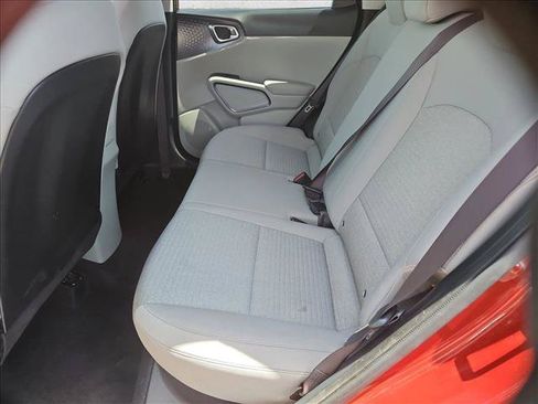 Used 2020 Kia Soul S FWD image 23