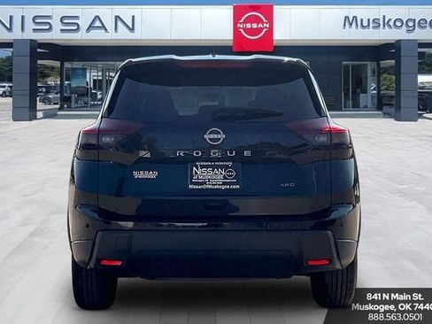 Used 2024 Nissan Rogue S AWD/4WD image 6