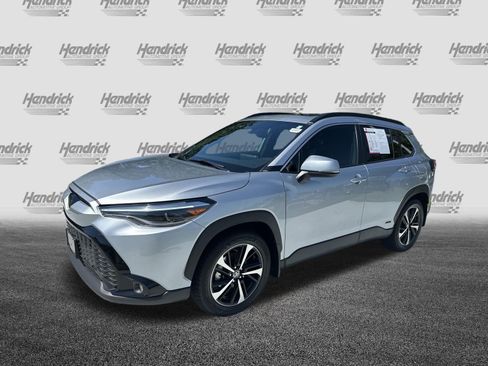 Used 2024 Toyota Corolla Cross AWD Hybrid w/ Convenience Package image 5
