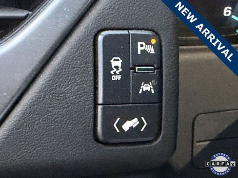 Used 2018 Chevrolet Tahoe LT image 14