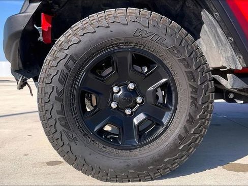 Used 2023 Jeep Gladiator Mojave w/ LED Lighting Group image 9