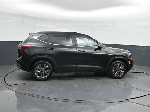 Used 2024 Kia Seltos S image 3