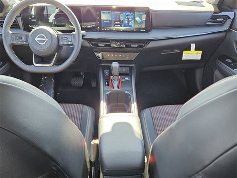 New 2026 Nissan Kicks SR image 6