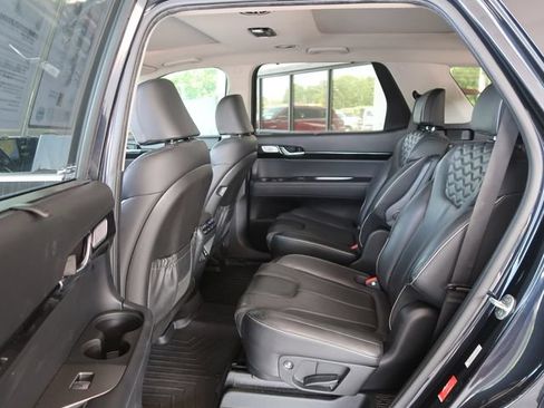 Used 2021 Hyundai Palisade Limited FWD image 32