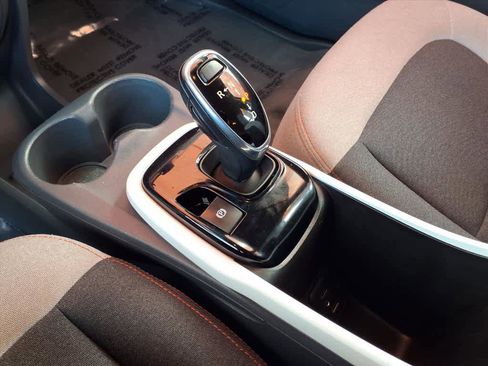 Used 2021 Chevrolet Bolt LT image 14