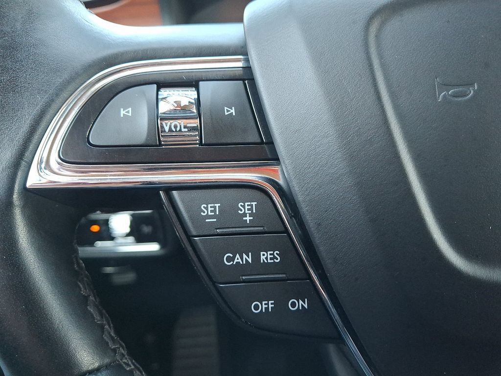 Certified 2023 Lincoln Nautilus Reserve AWD/4WD image 22
