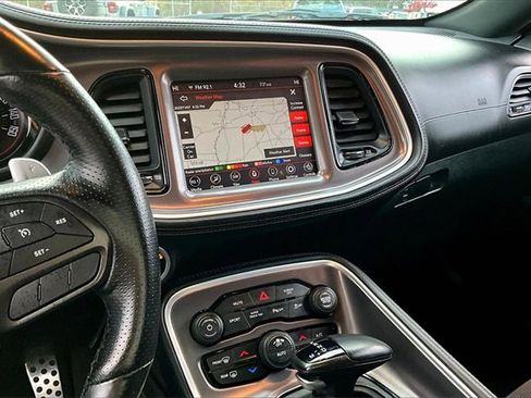 Used 2021 Dodge Challenger R/T w/ Plus Package image 8