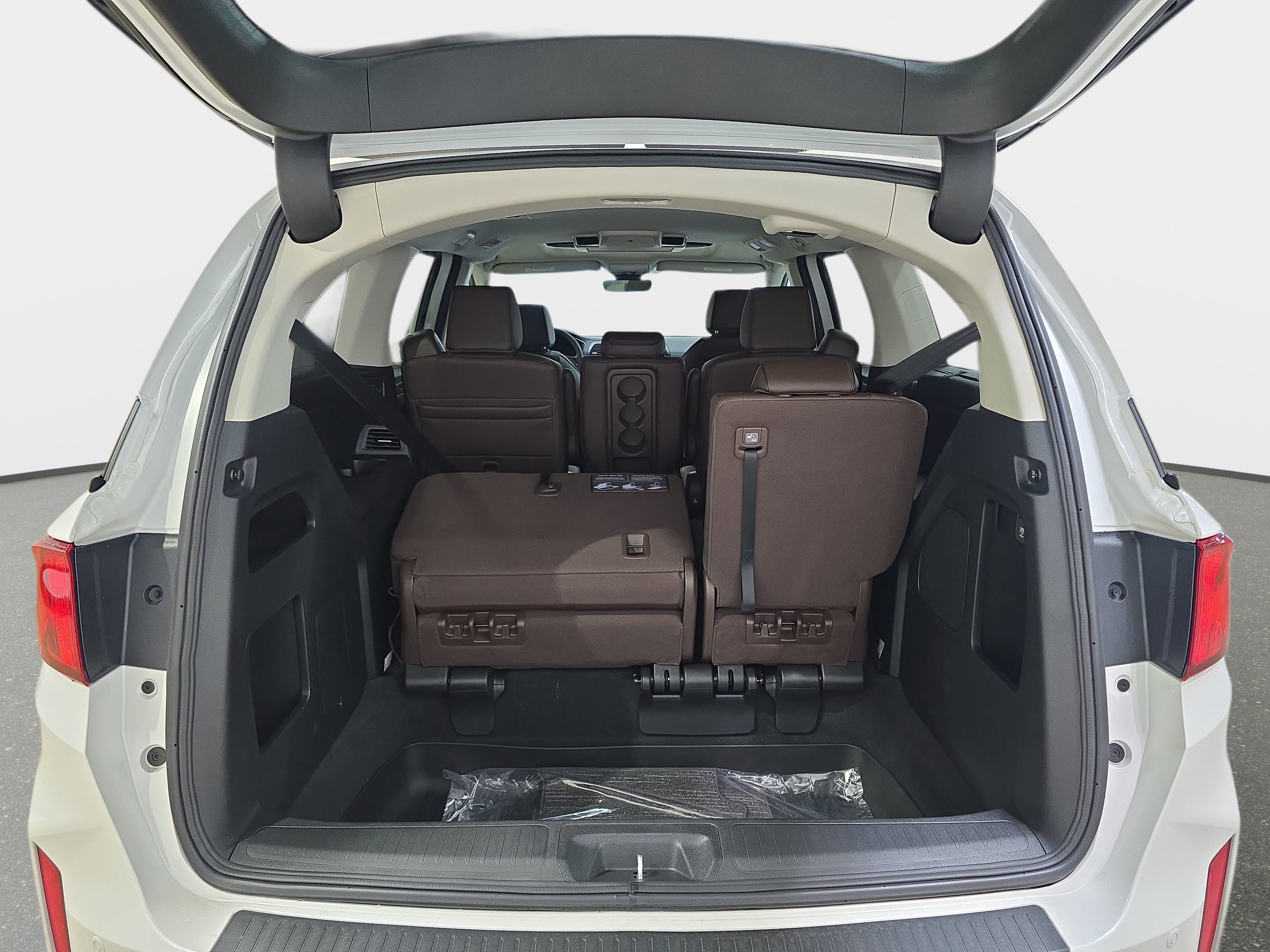 New 2026 Honda Odyssey Touring image 28