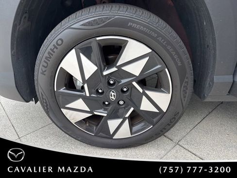 Used 2024 Hyundai Kona SEL AWD/4WD image 23