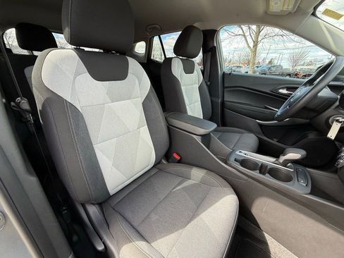 Used 2024 Chevrolet Trax LS image 25