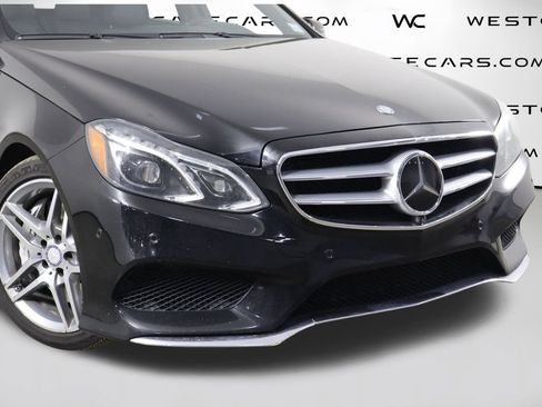 Used 2014 Mercedes-Benz E 550 4MATIC Sedan image 38