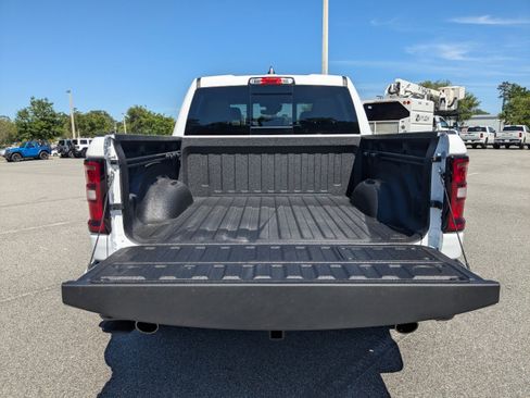 New 2026 RAM 1500 Laramie AWD/4WD image 12