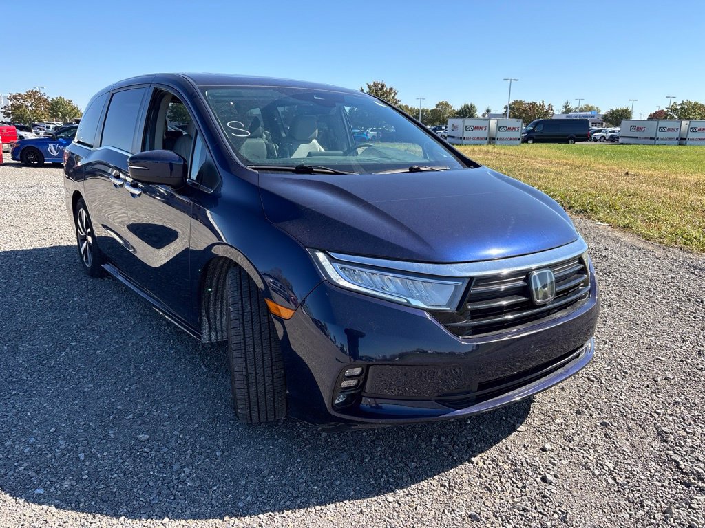 Used 2023 Honda Odyssey Touring image 14