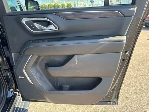 Used 2023 Chevrolet Suburban LT image 22