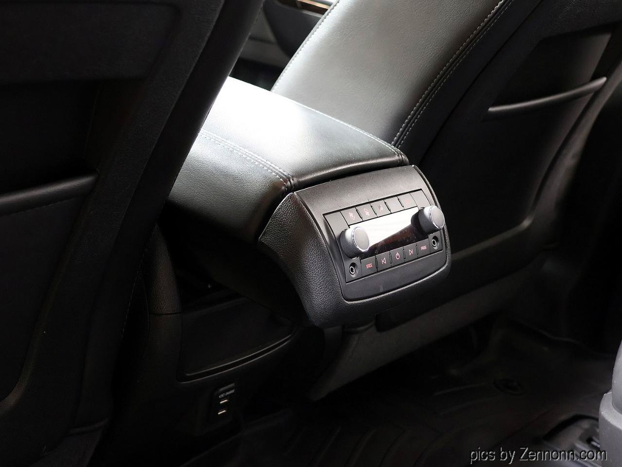 Used 2015 GMC Acadia Denali FWD image 16